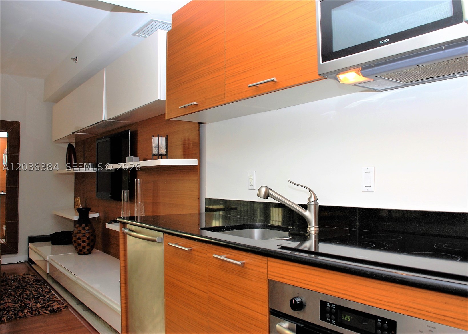 50 BISCAYNE BL #2109, Miami FL 33132