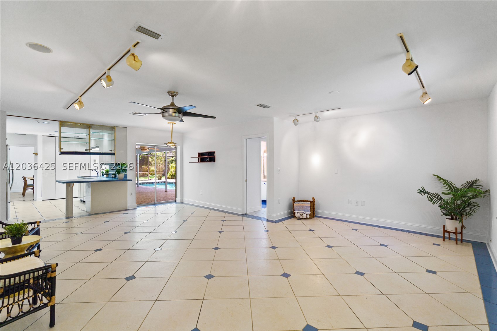 15200 SW 88th Ave, Palmetto Bay FL 33157