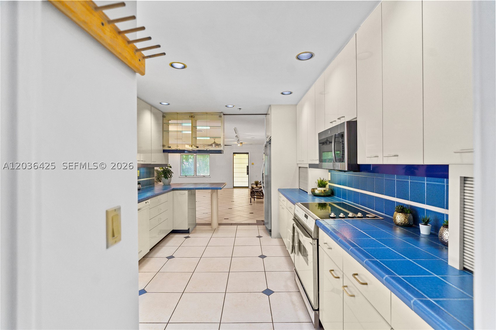 15200 SW 88th Ave, Palmetto Bay FL 33157