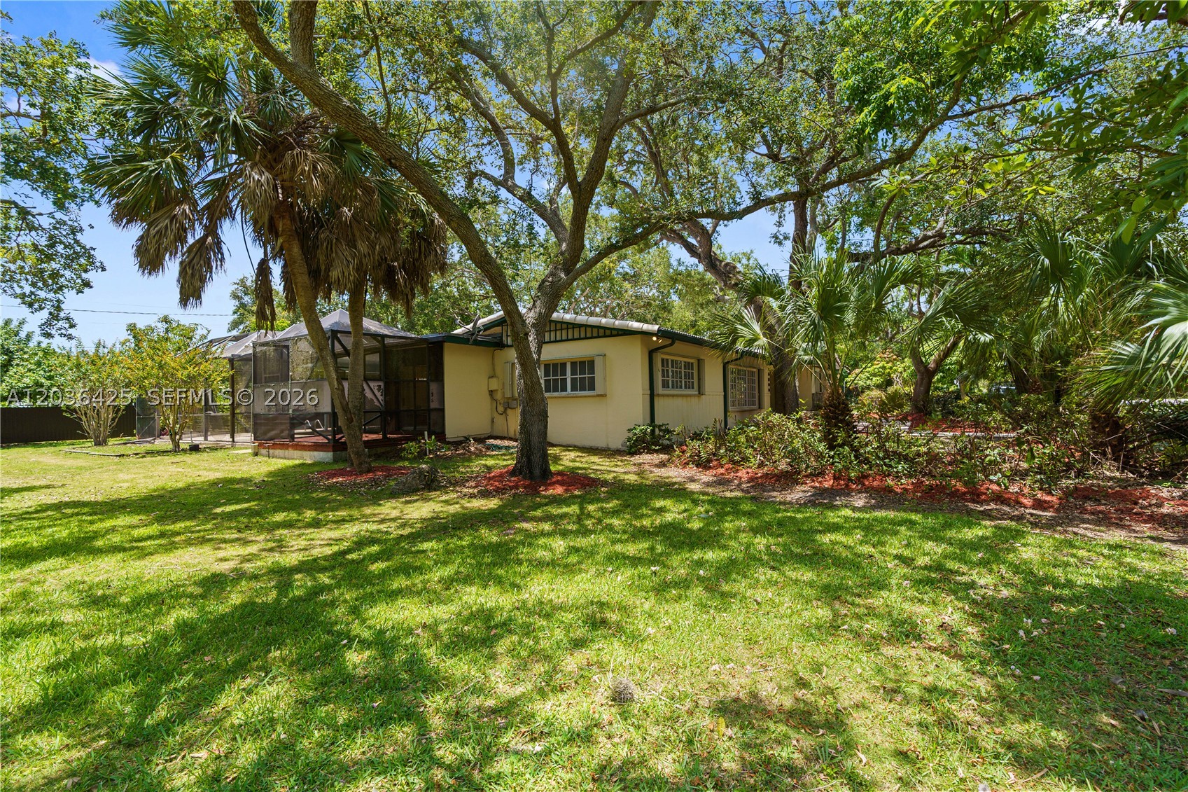15200 SW 88th Ave, Palmetto Bay FL 33157