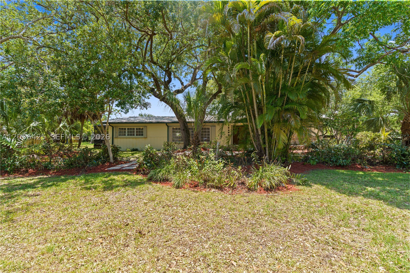 15200 SW 88th Ave, Palmetto Bay FL 33157