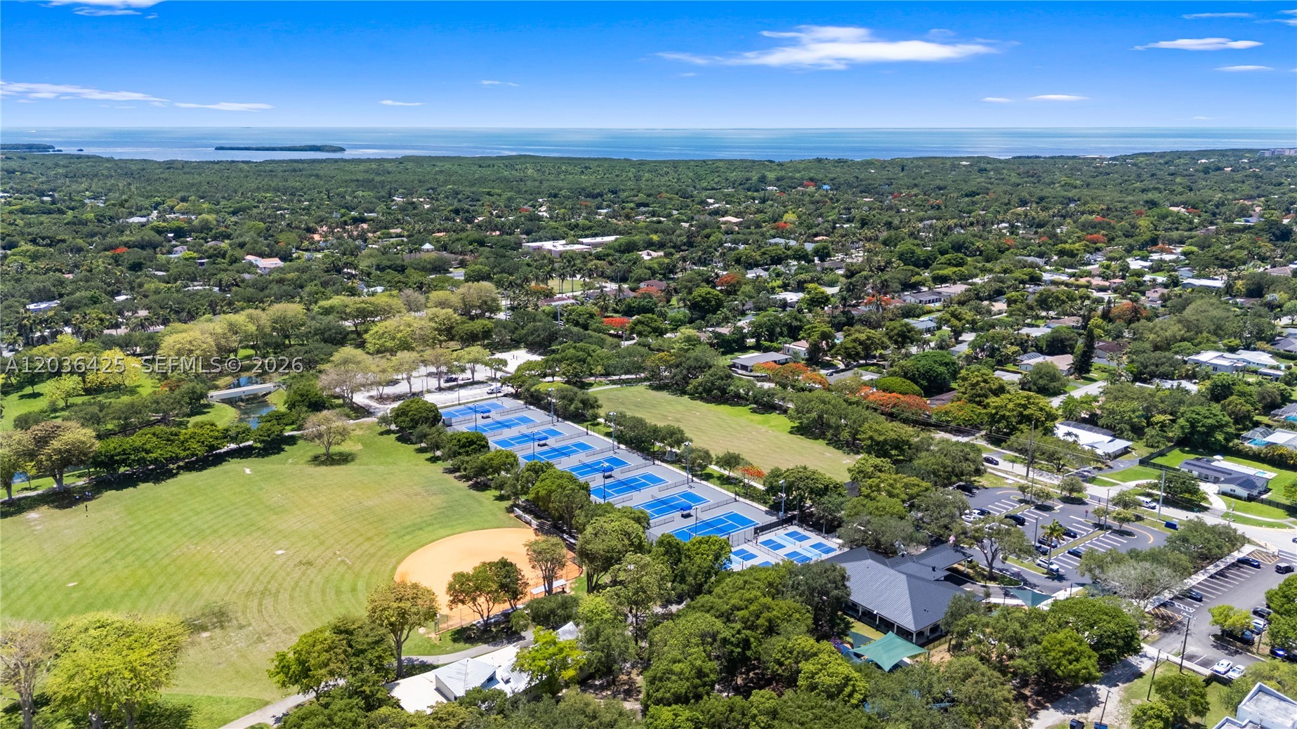 15200 SW 88th Ave, Palmetto Bay FL 33157