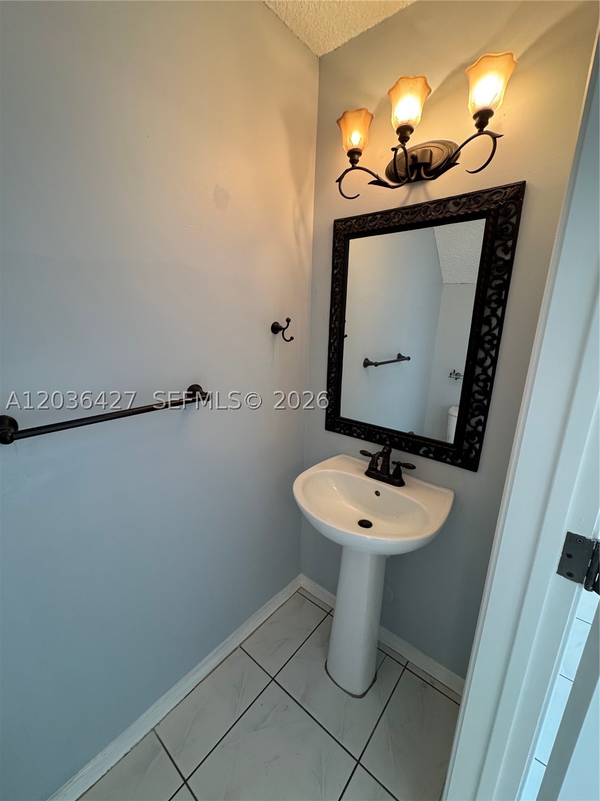 77 SIMONTON CR #77, Weston FL 33326
