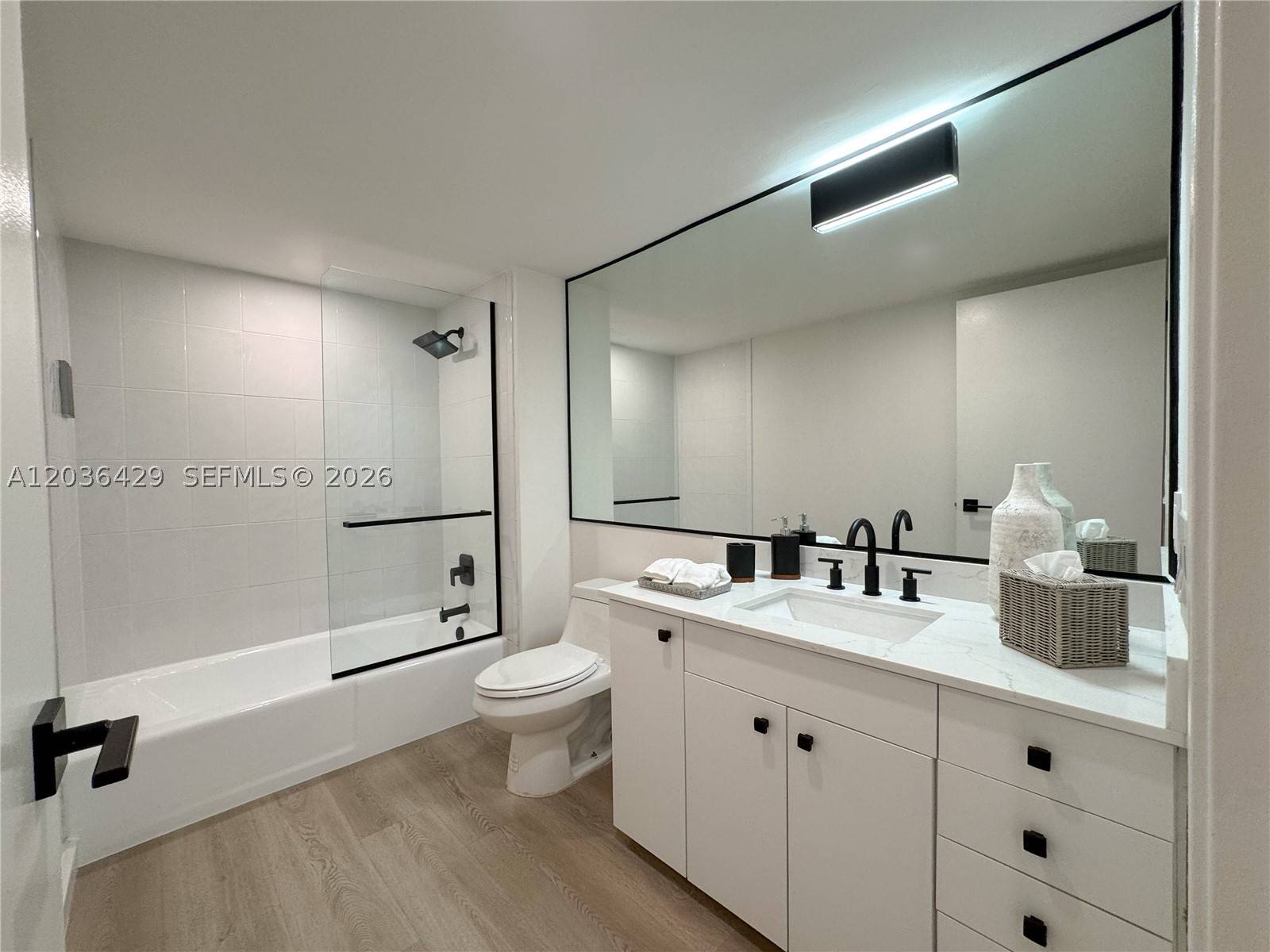 101 Crandon Blvd #170, Key Biscayne FL 33149