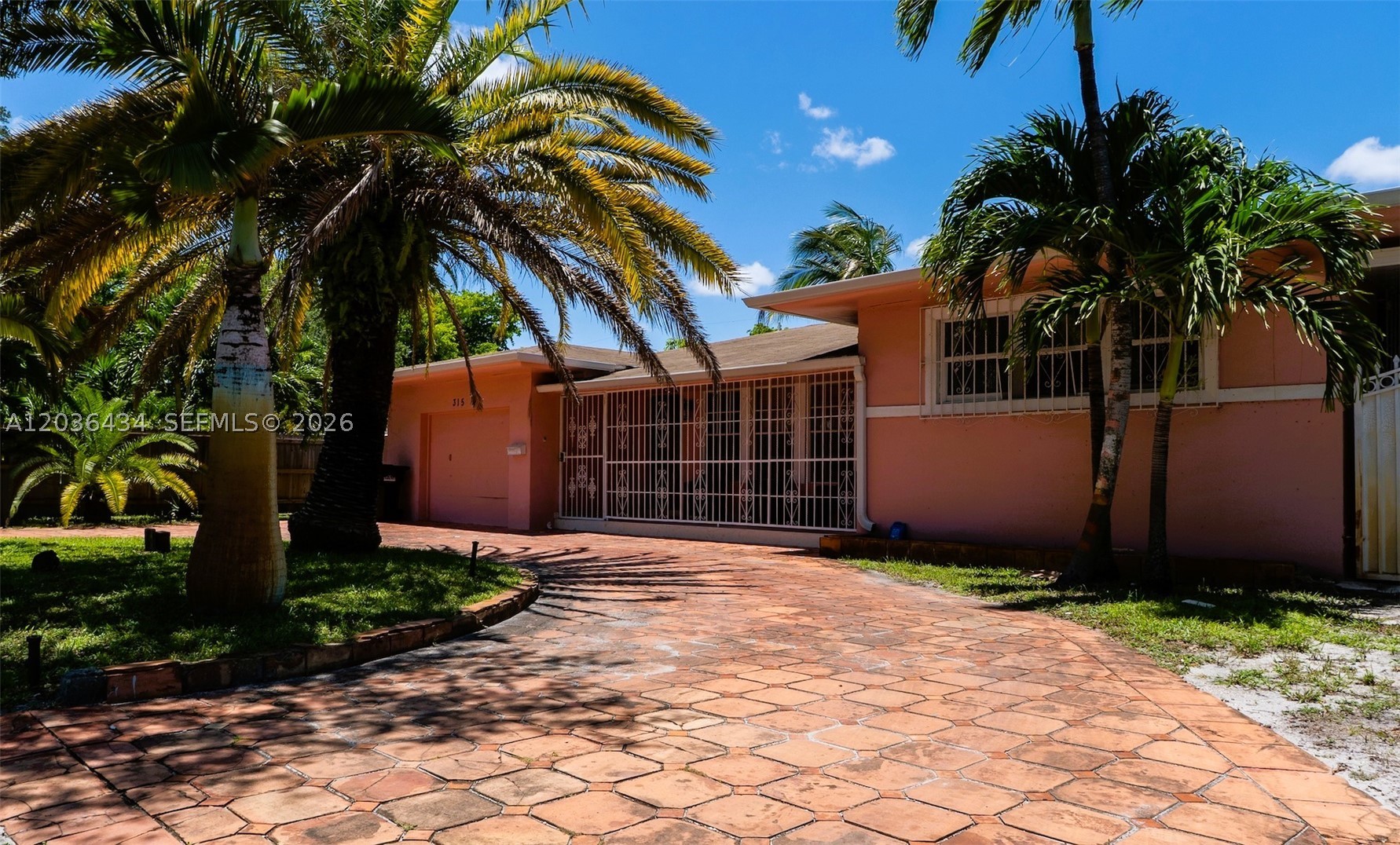315 NW 124th St, North Miami FL 33168