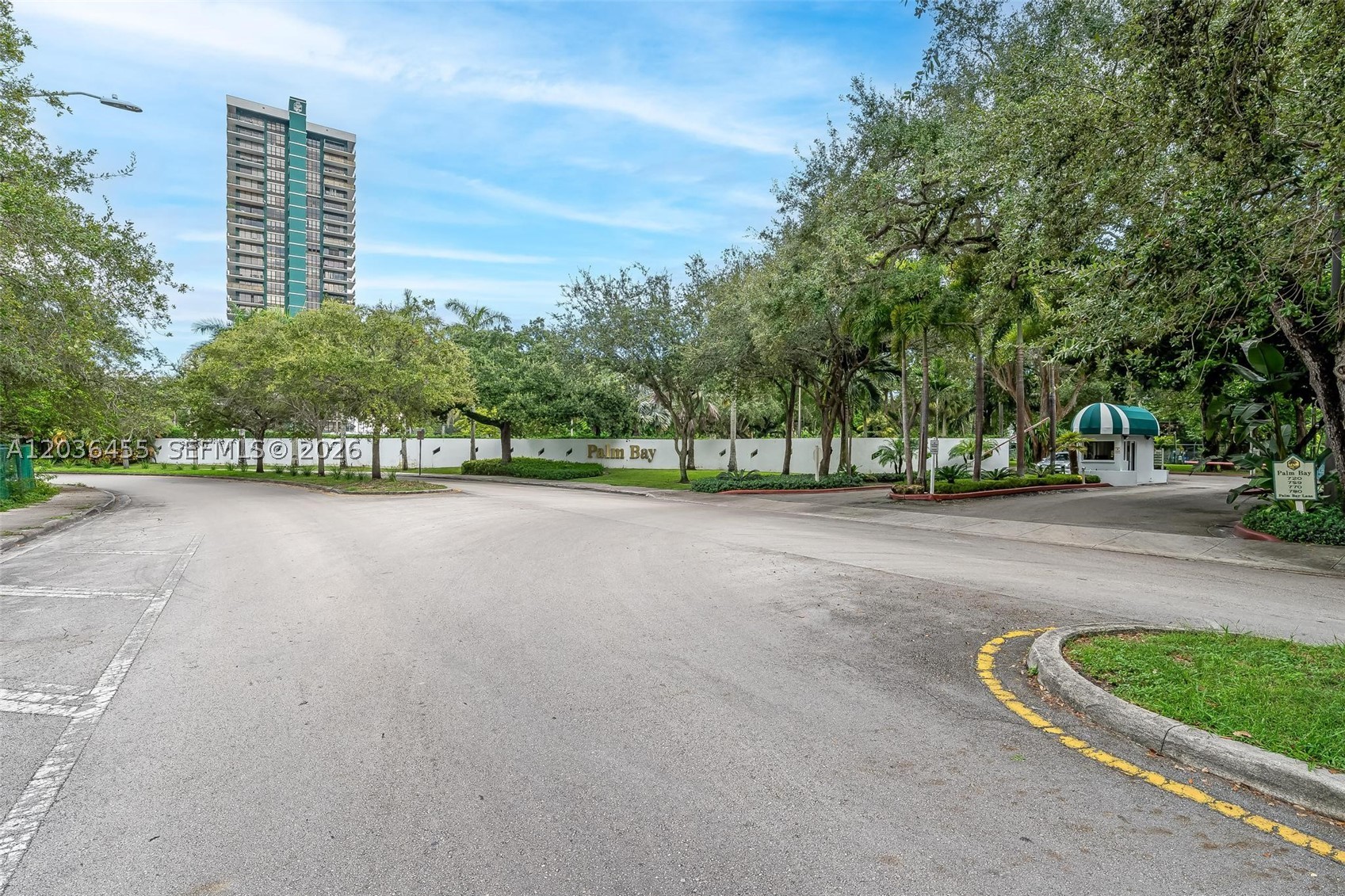 780 NE 69th St #1010, Miami FL 33138
