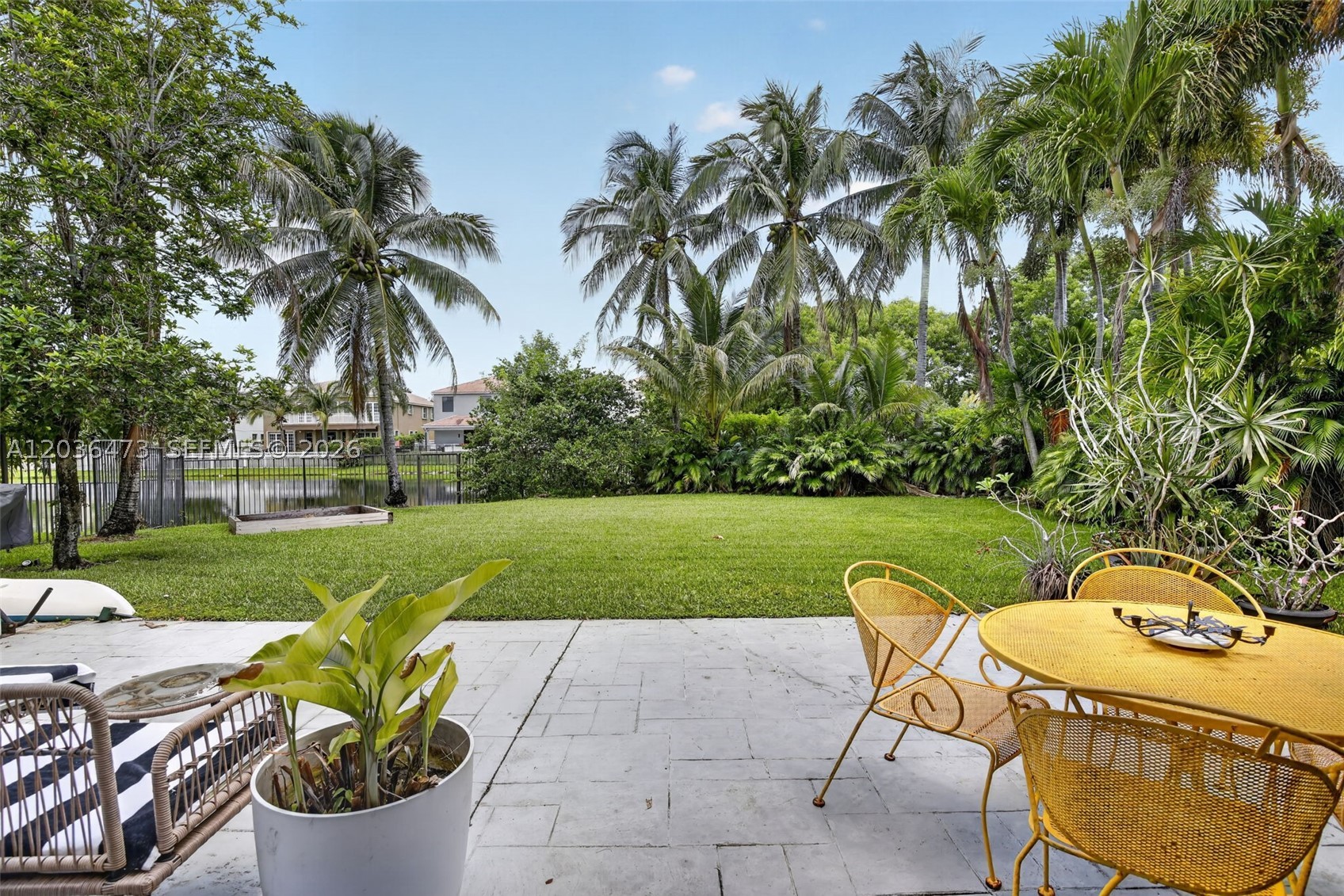 16711 SW 14th St, Pembroke Pines FL 33027