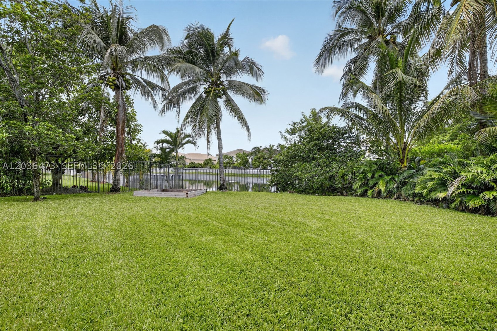 16711 SW 14th St, Pembroke Pines FL 33027