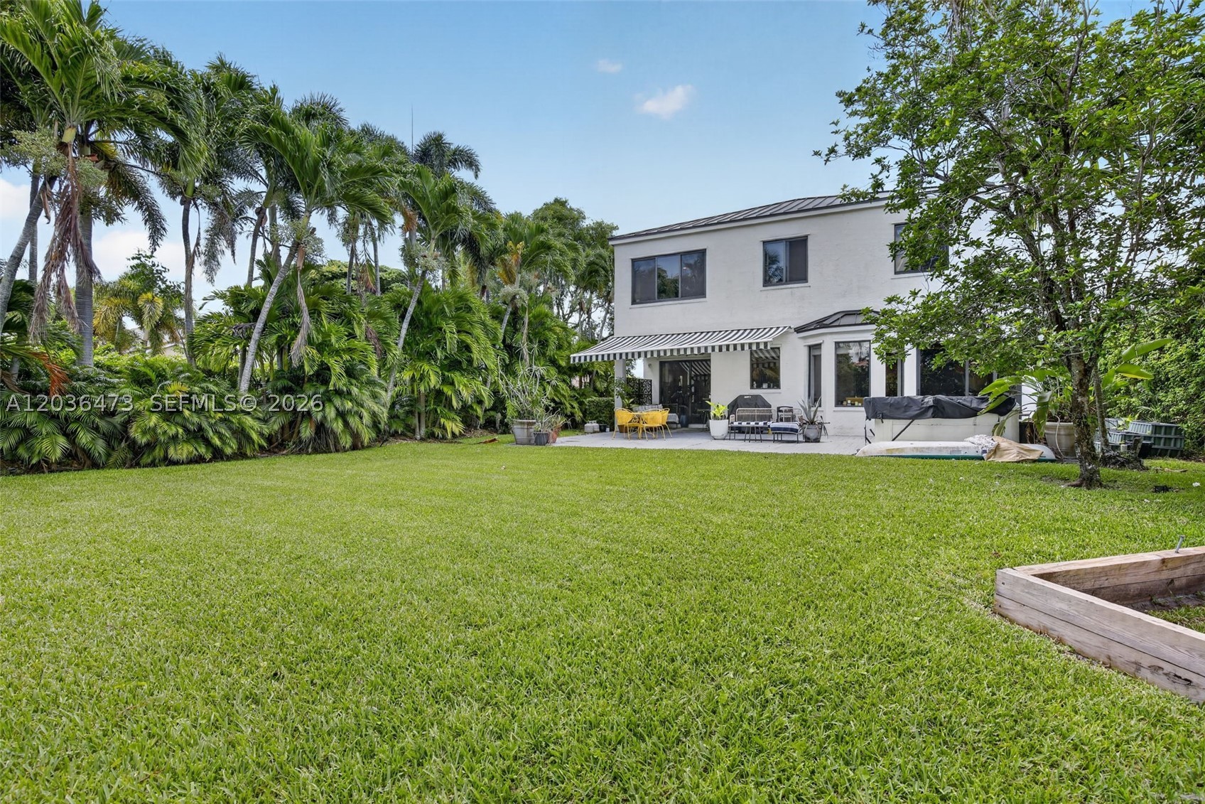 16711 SW 14th St, Pembroke Pines FL 33027