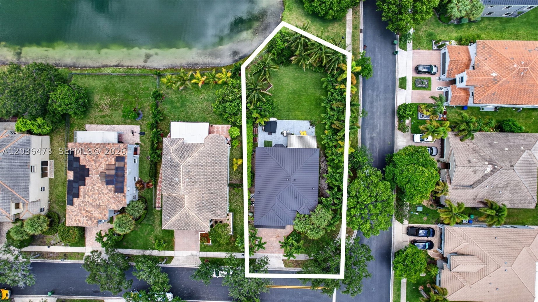 16711 SW 14th St, Pembroke Pines FL 33027