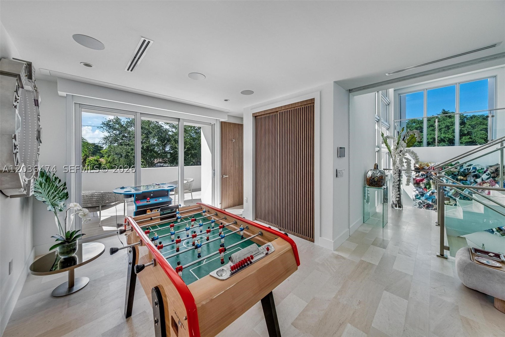 470 S Shore Dr, Miami Beach FL 33141