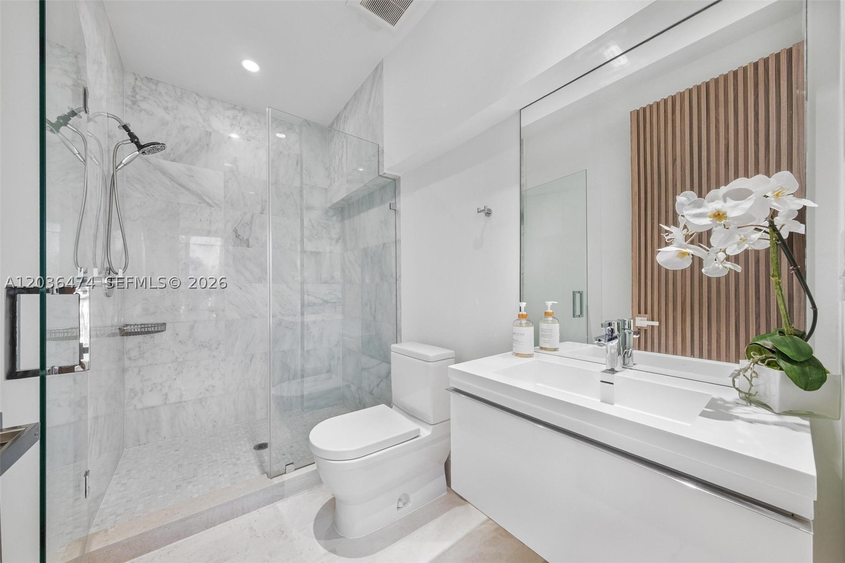 470 S Shore Dr, Miami Beach FL 33141