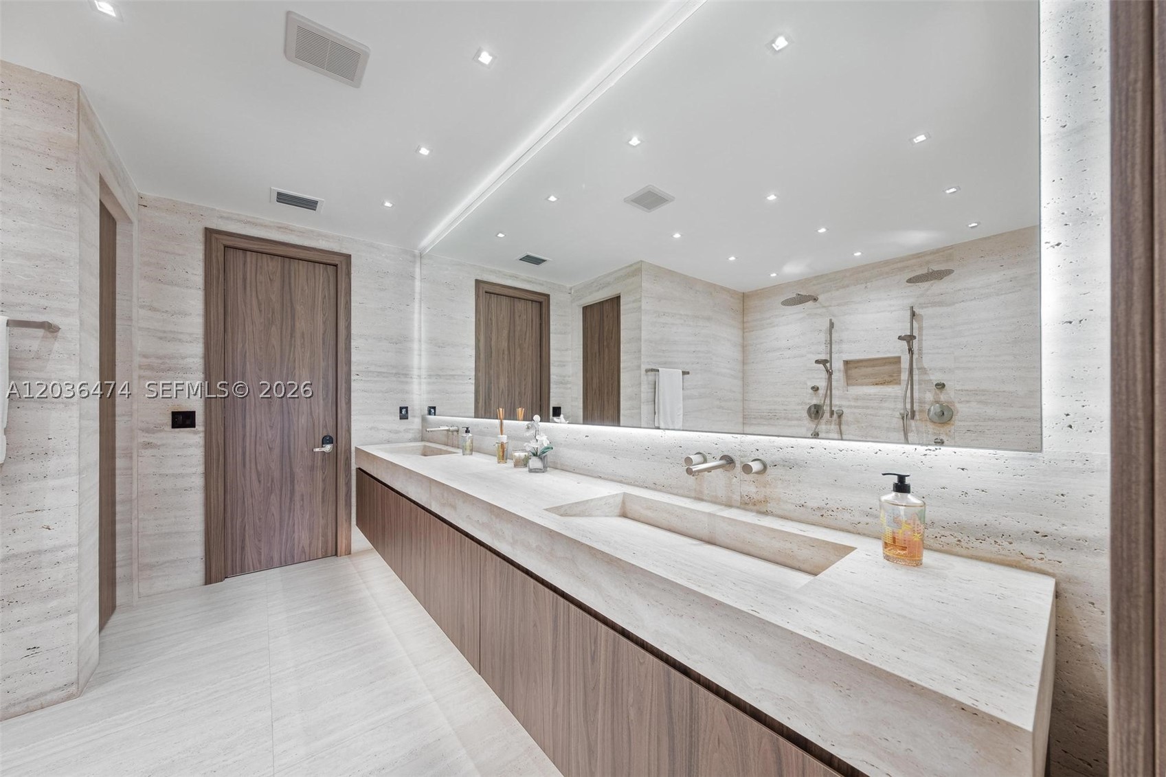 470 S Shore Dr, Miami Beach FL 33141