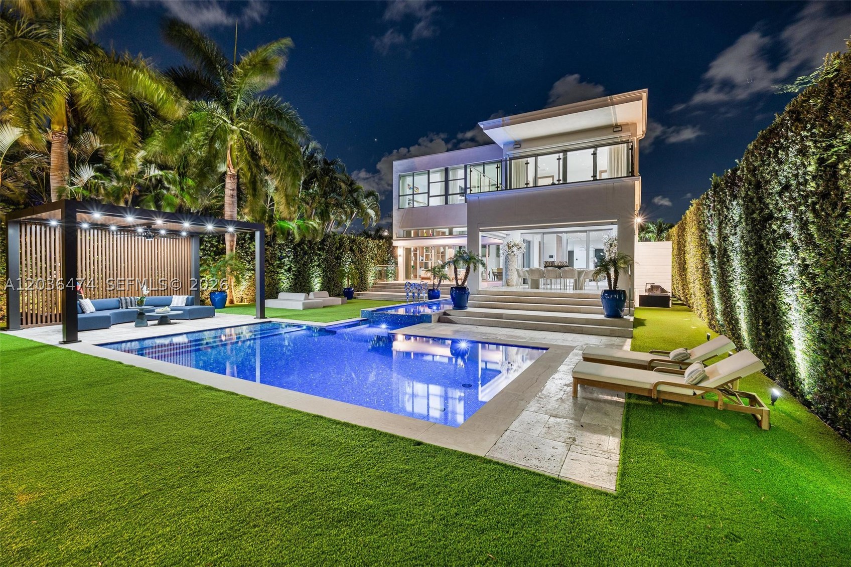 470 S Shore Dr, Miami Beach FL 33141