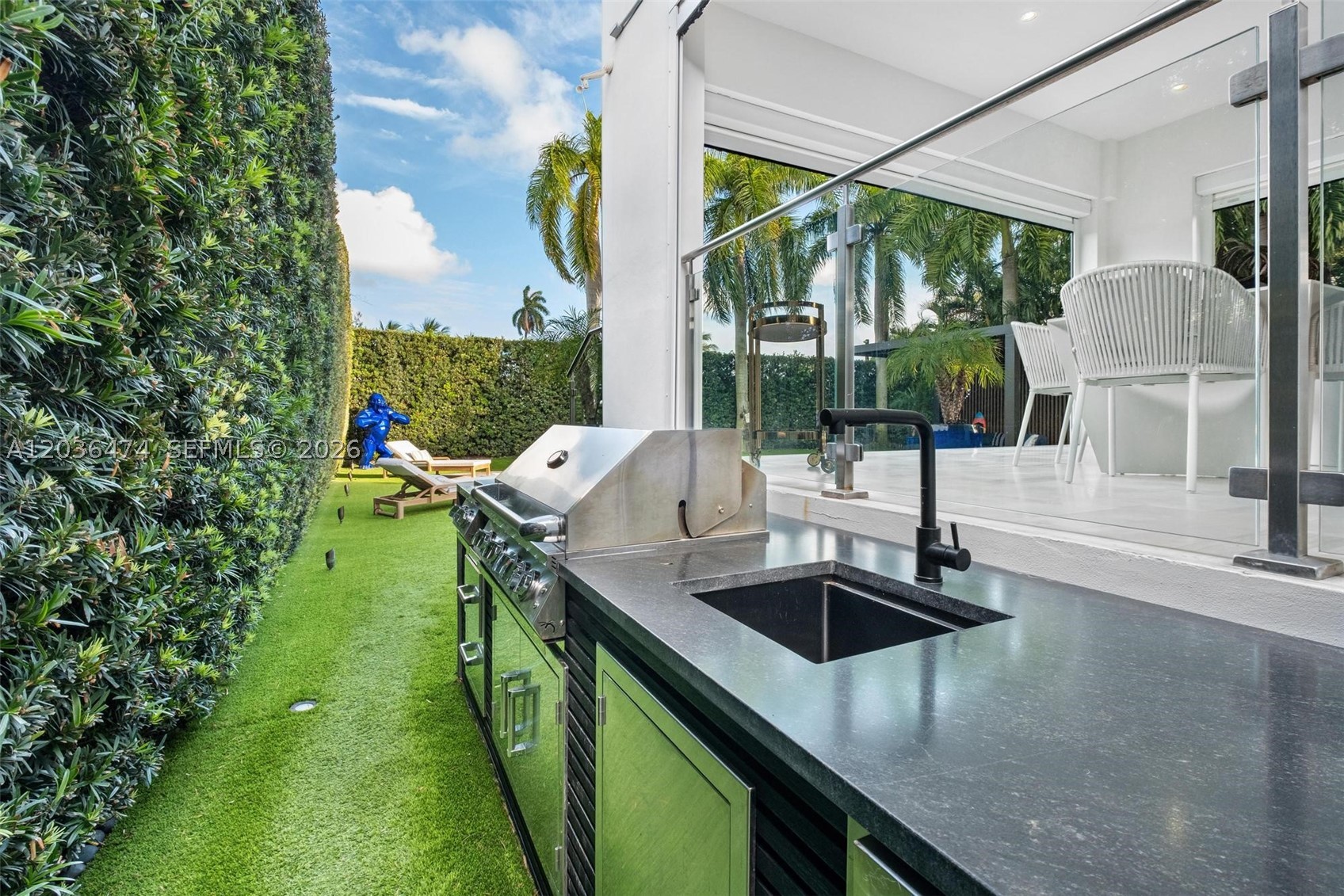 470 S Shore Dr, Miami Beach FL 33141