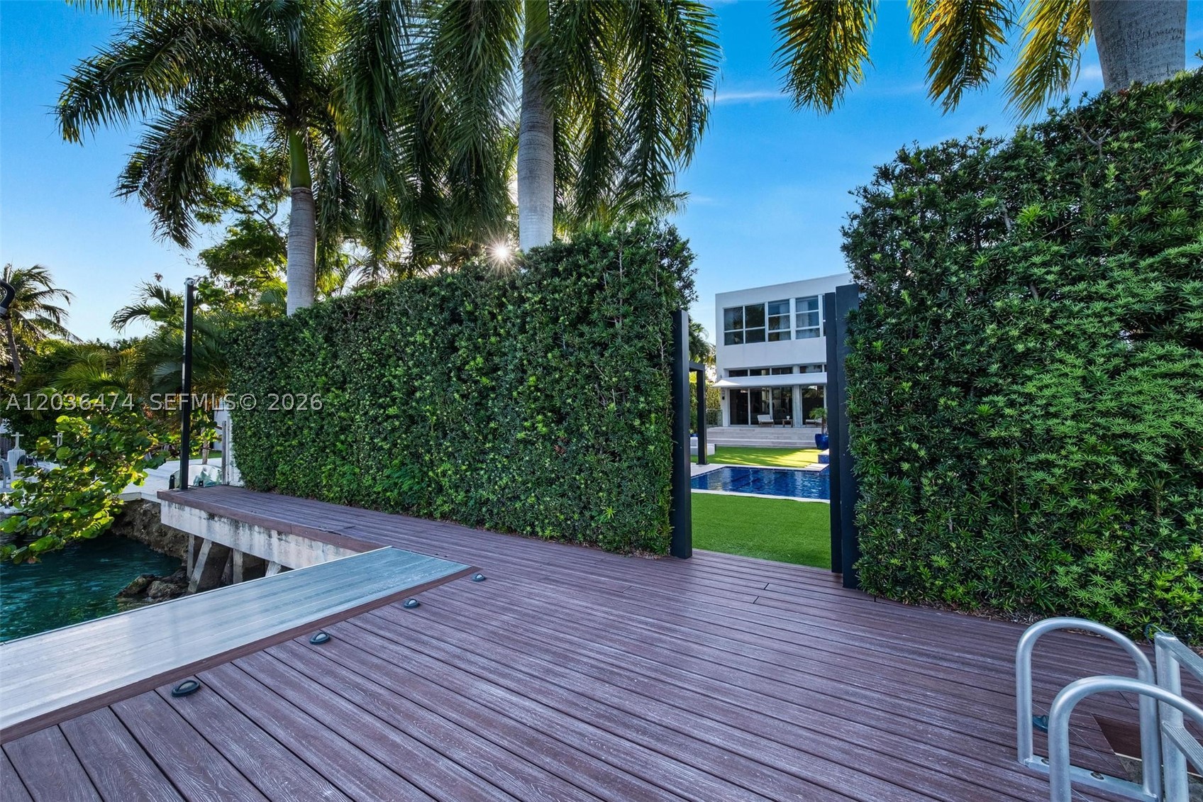 470 S Shore Dr, Miami Beach FL 33141
