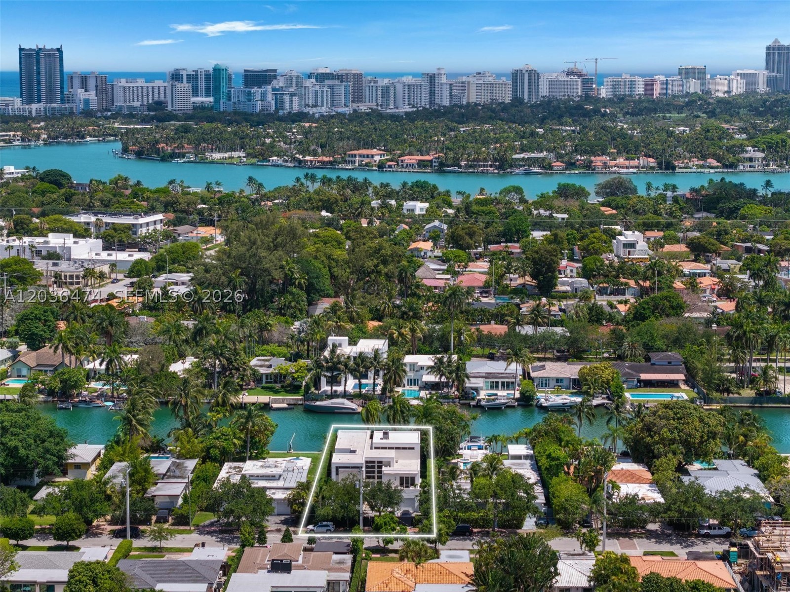 470 S Shore Dr, Miami Beach FL 33141
