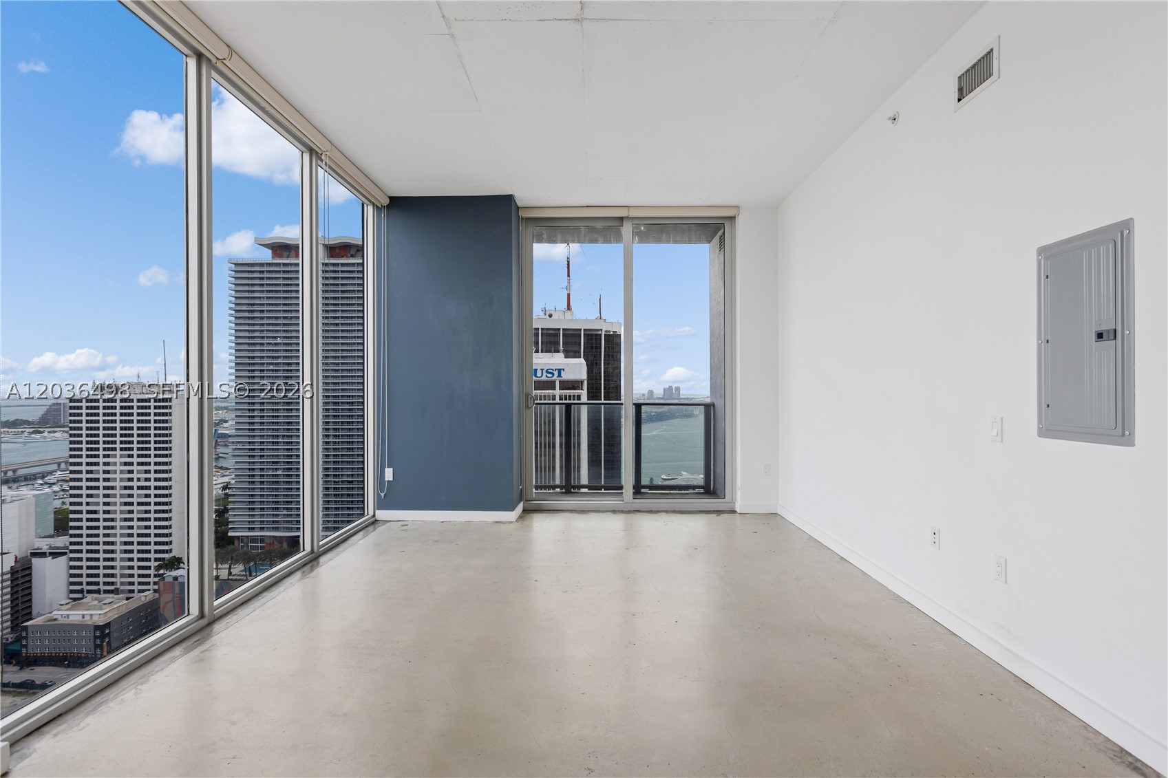 151 SE 1st St #3202, Miami FL 33131