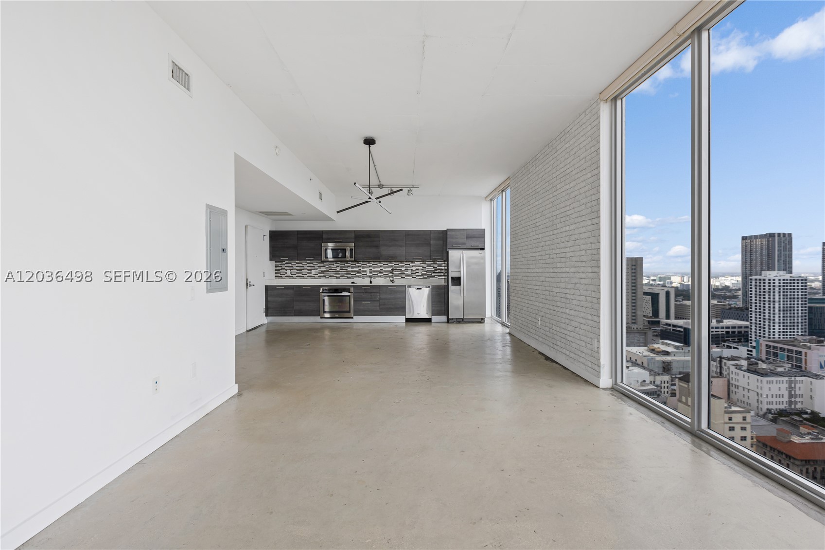 151 SE 1st St #3202, Miami FL 33131
