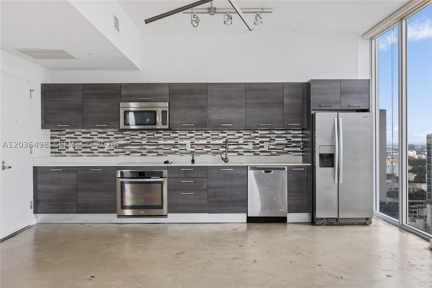 151 SE 1st St #3202, Miami FL 33131