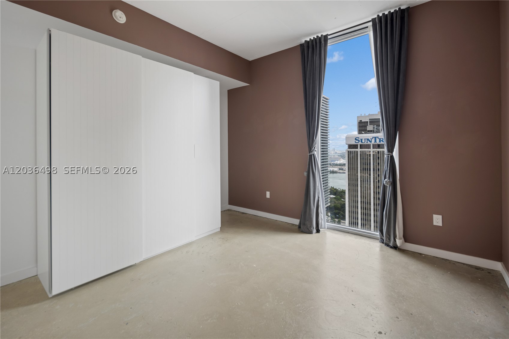 151 SE 1st St #3202, Miami FL 33131