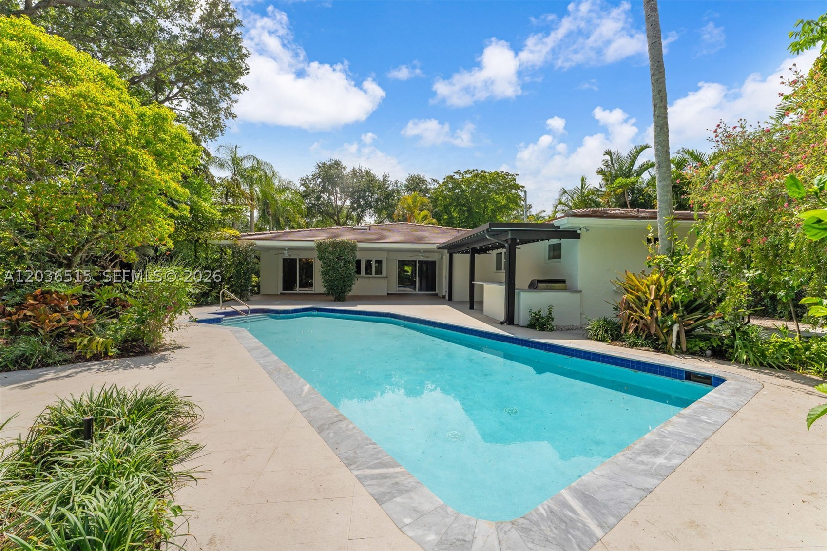 7711 SW 47th Ave, Coral Gables FL 33143