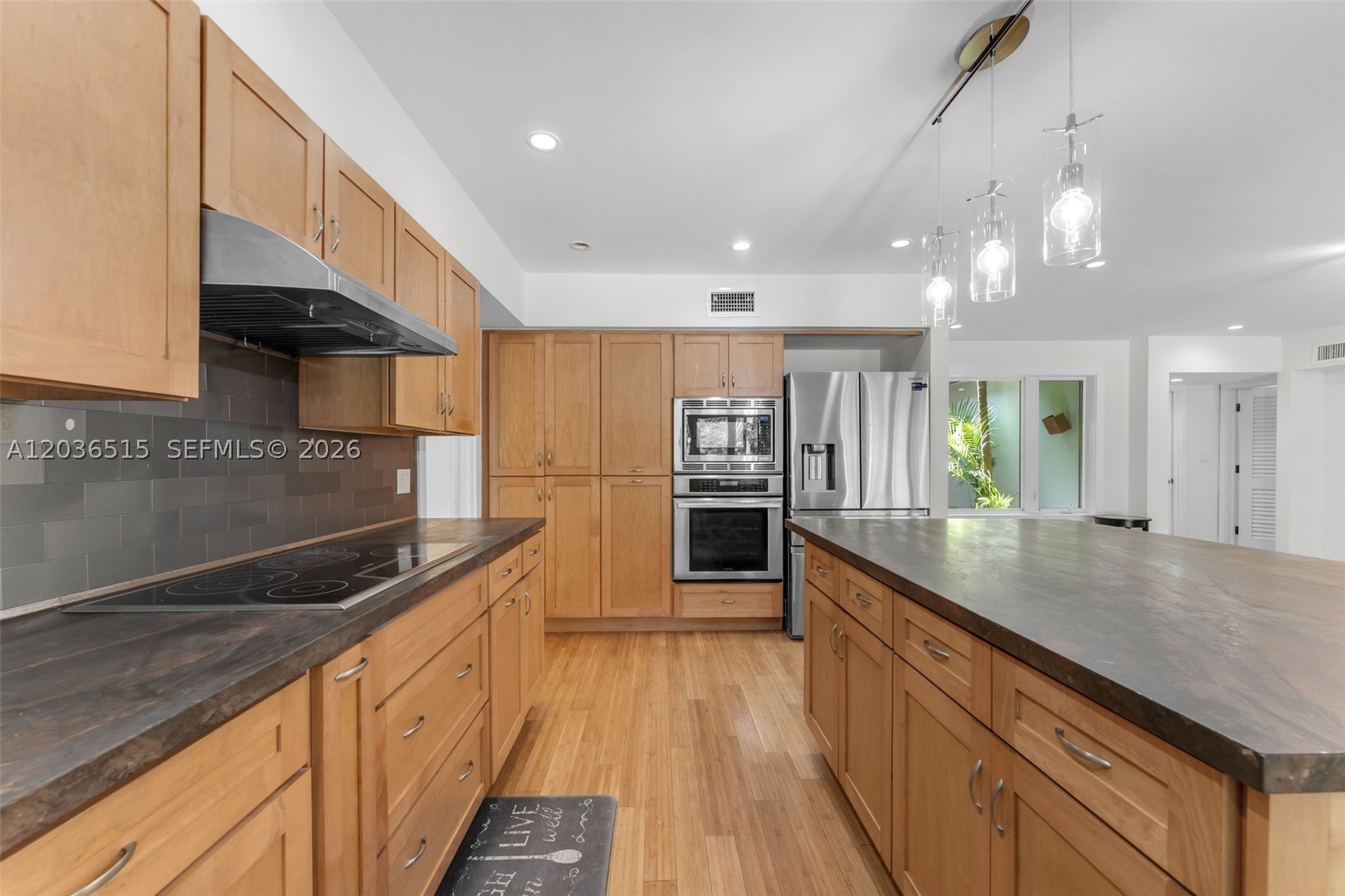 7711 SW 47th Ave, Coral Gables FL 33143