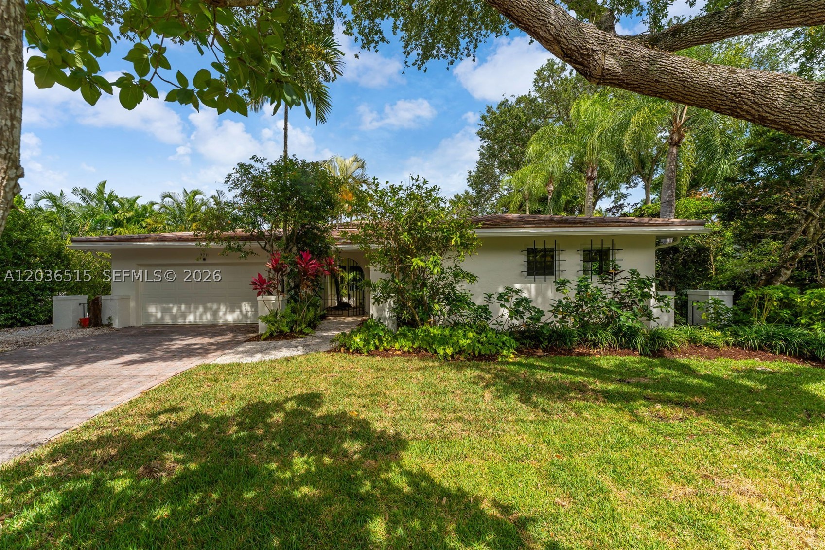 7711 SW 47th Ave, Coral Gables FL 33143