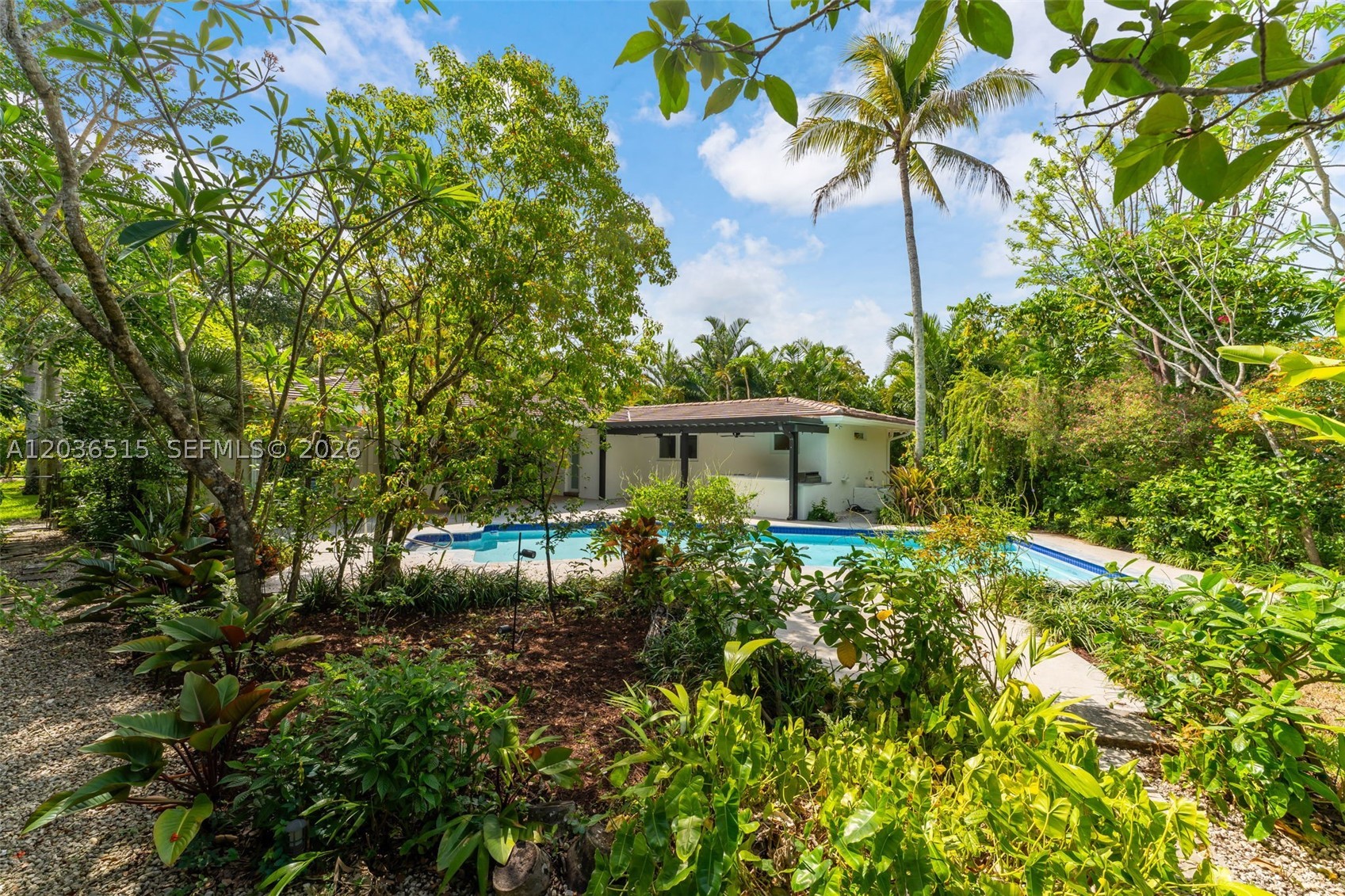 7711 SW 47th Ave, Coral Gables FL 33143