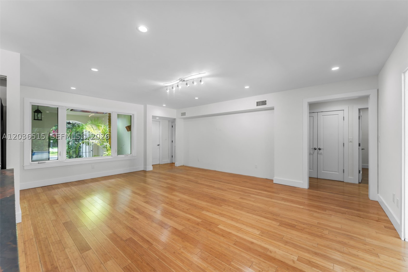 7711 SW 47th Ave, Coral Gables FL 33143