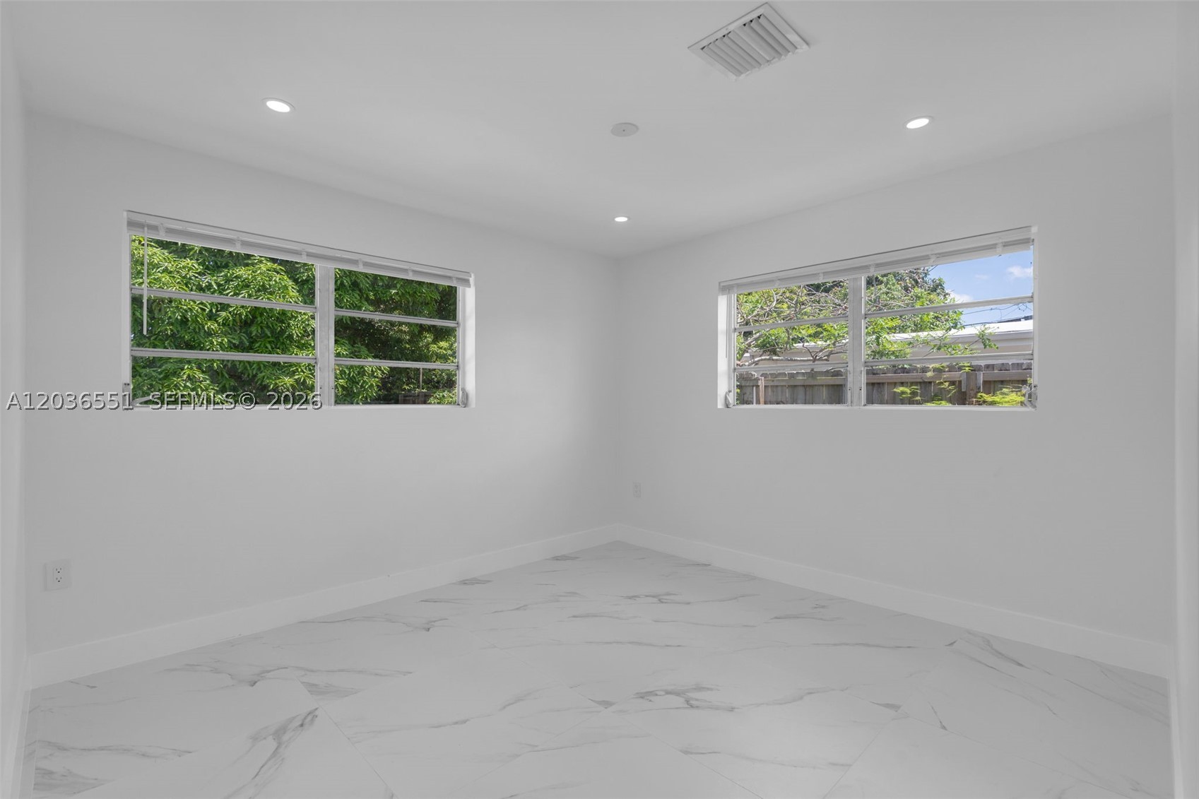 19425 NW 39th Ave, Miami Gardens FL 33055
