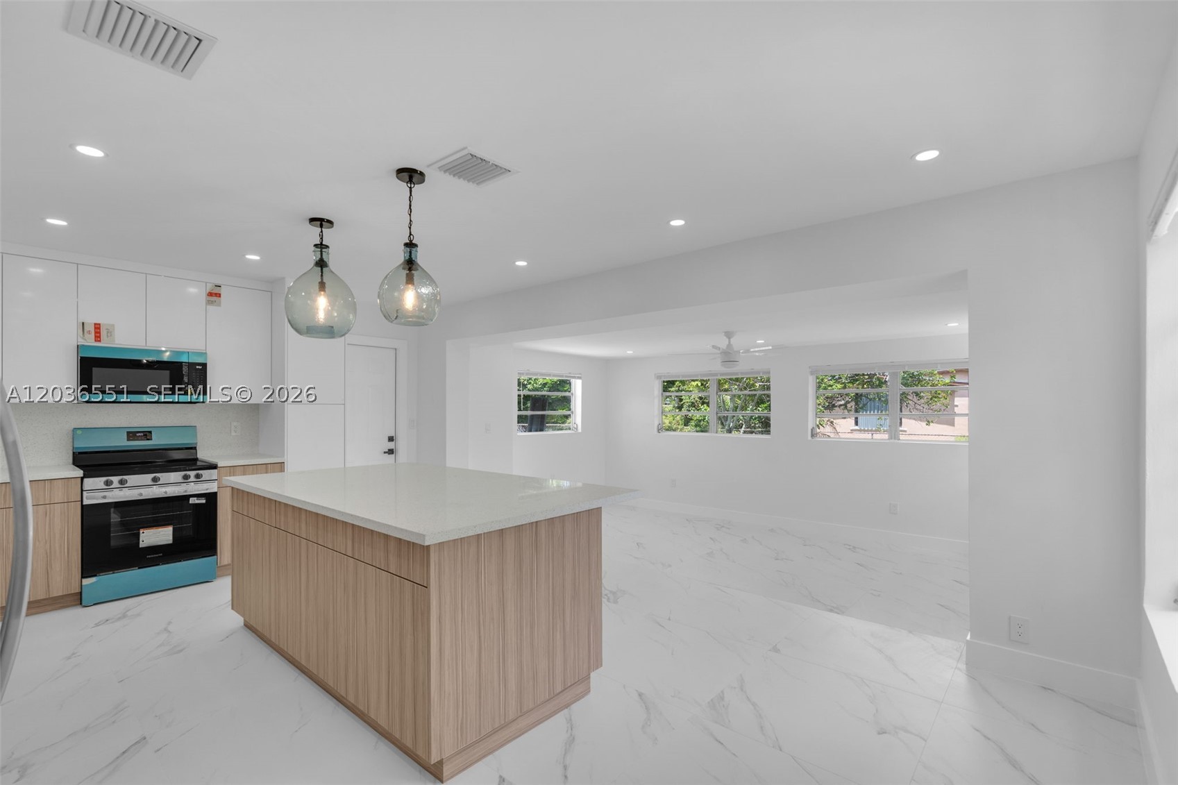 19425 NW 39th Ave, Miami Gardens FL 33055