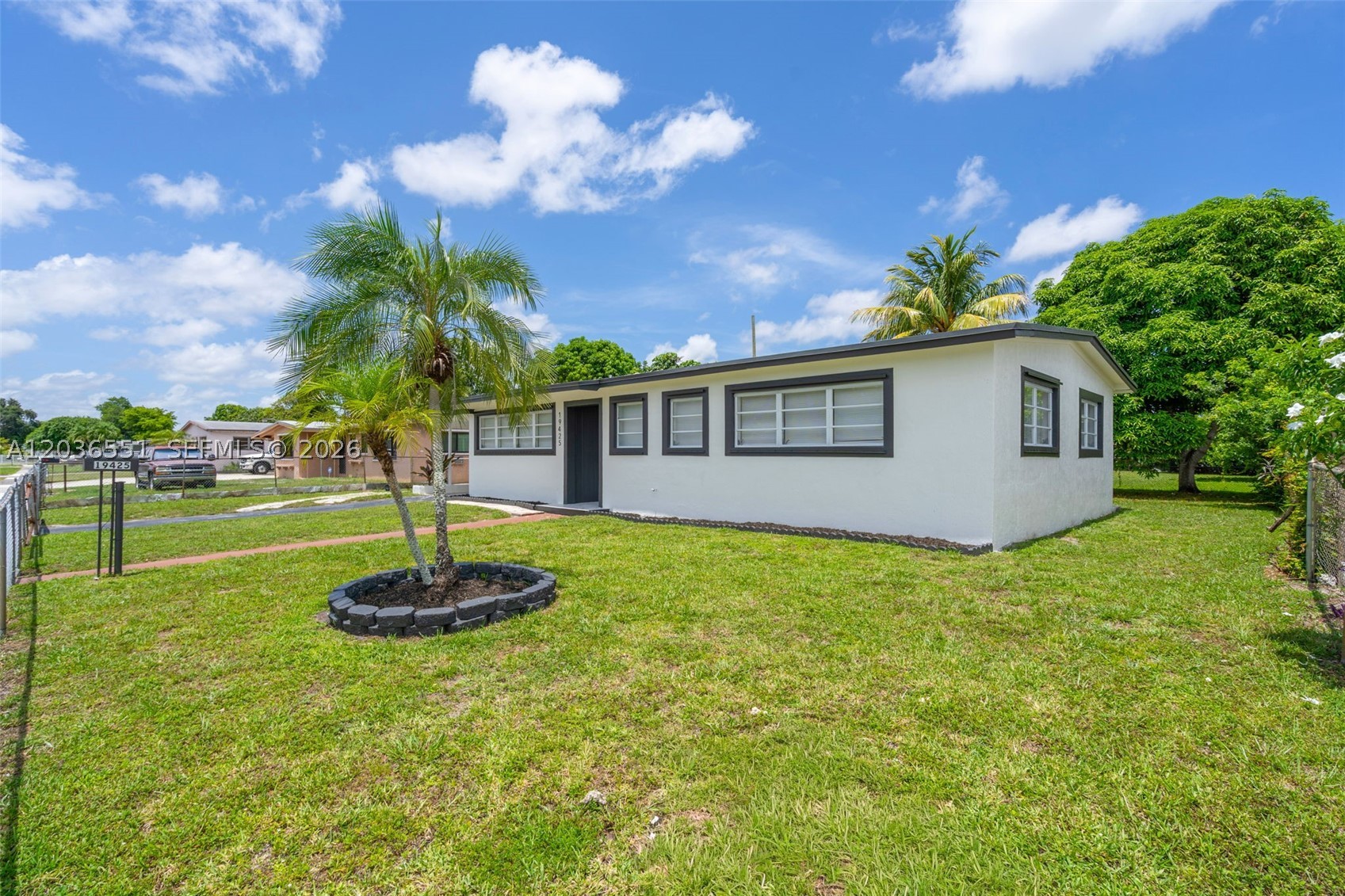19425 NW 39th Ave, Miami Gardens FL 33055