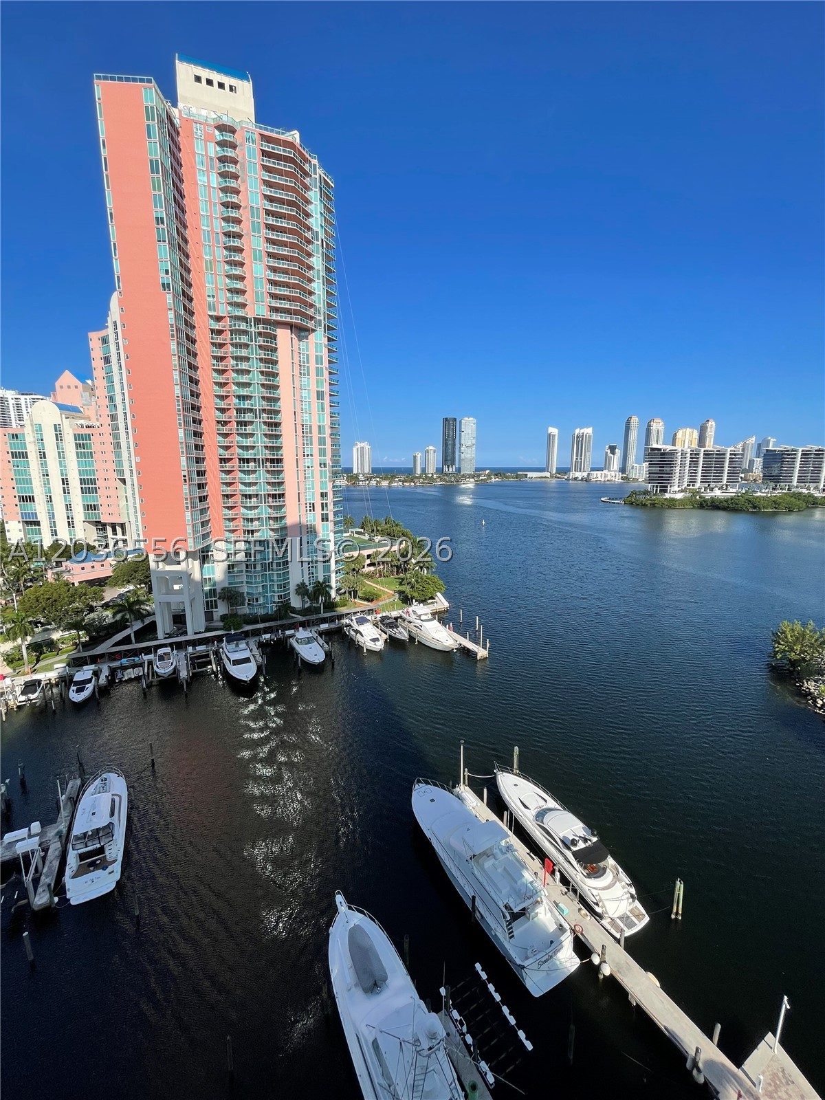 3330 NE 190th St #1312, Aventura FL 33180