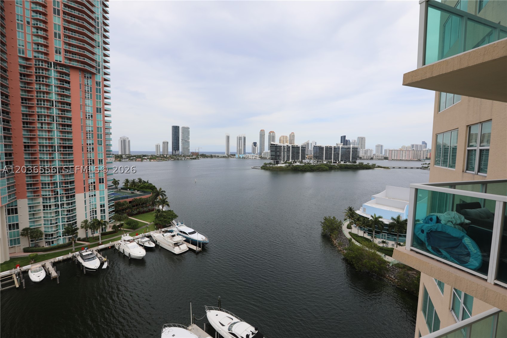 3330 NE 190th St #1312, Aventura FL 33180