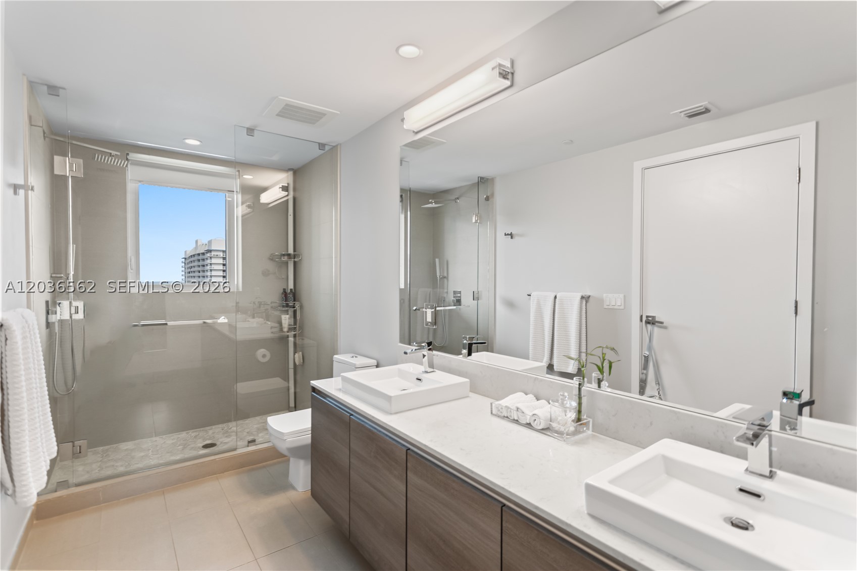 1080 Brickell Ave #3300, Miami FL 33131