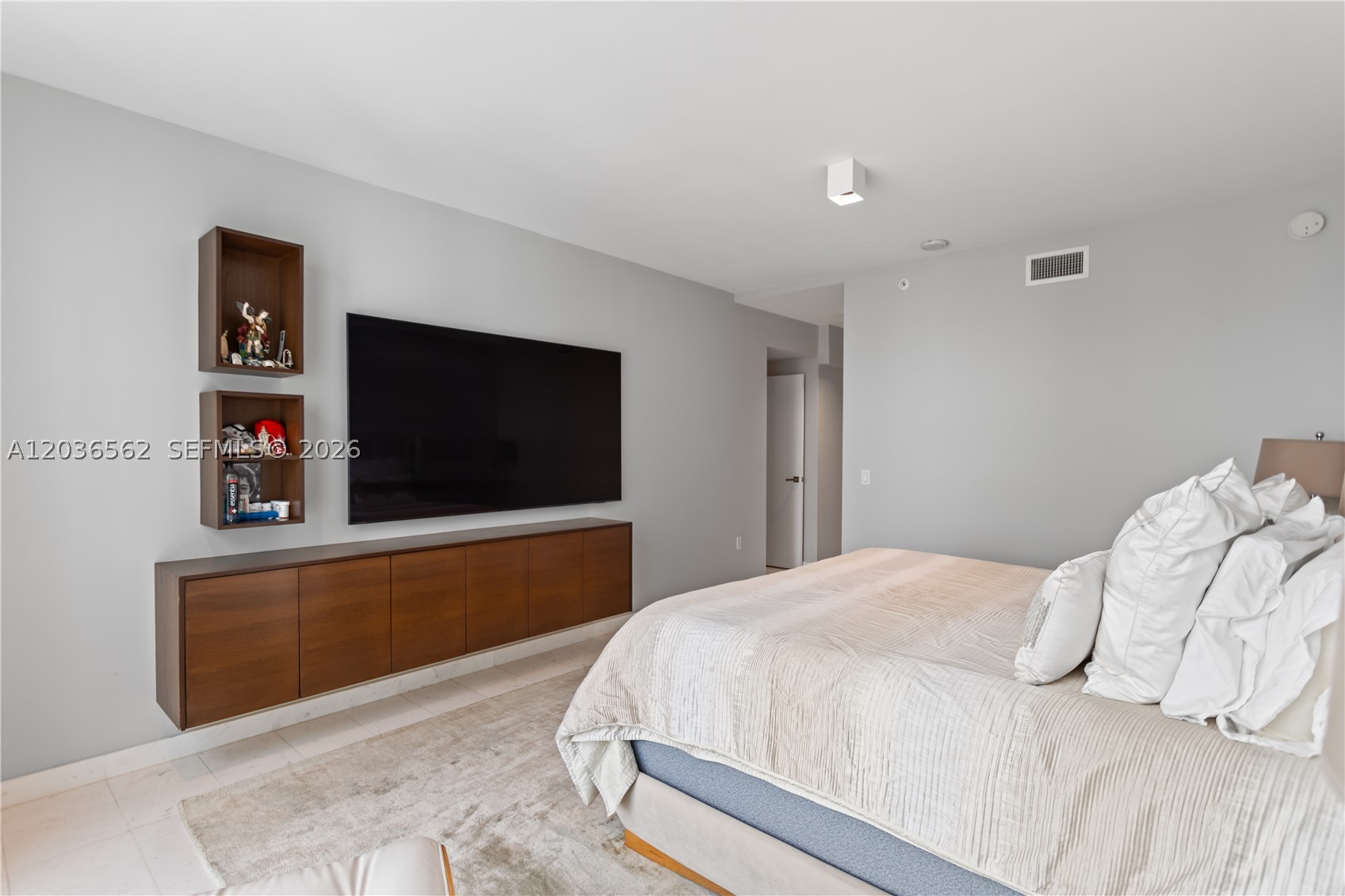 1080 Brickell Ave #3300, Miami FL 33131