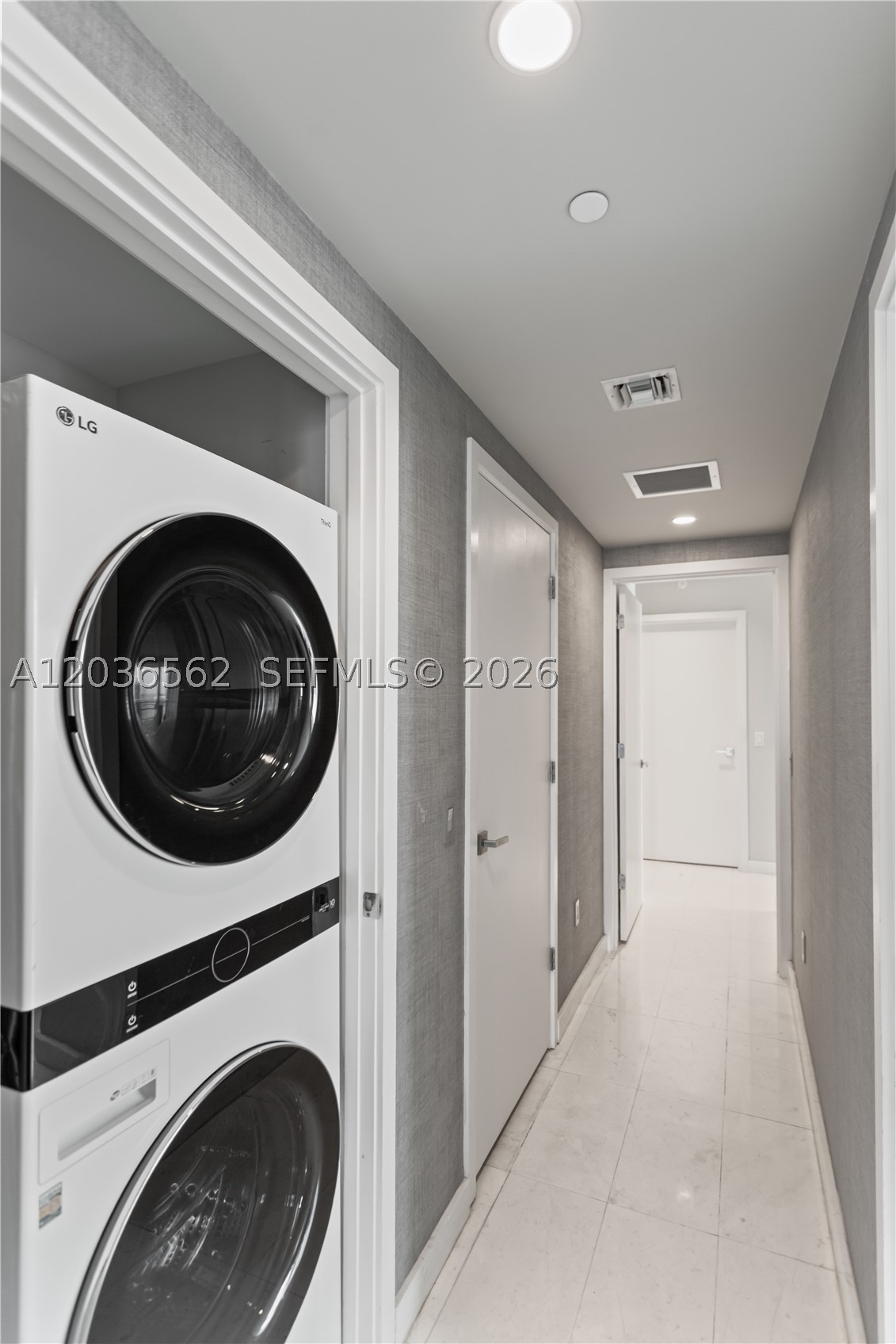 1080 Brickell Ave #3300, Miami FL 33131