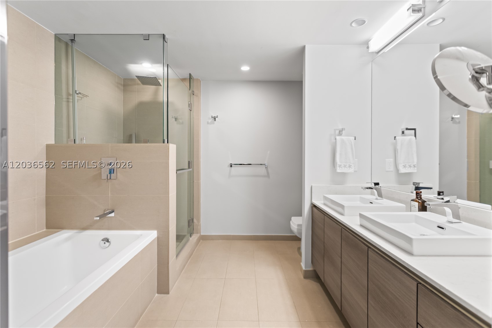 1080 Brickell Ave #3300, Miami FL 33131