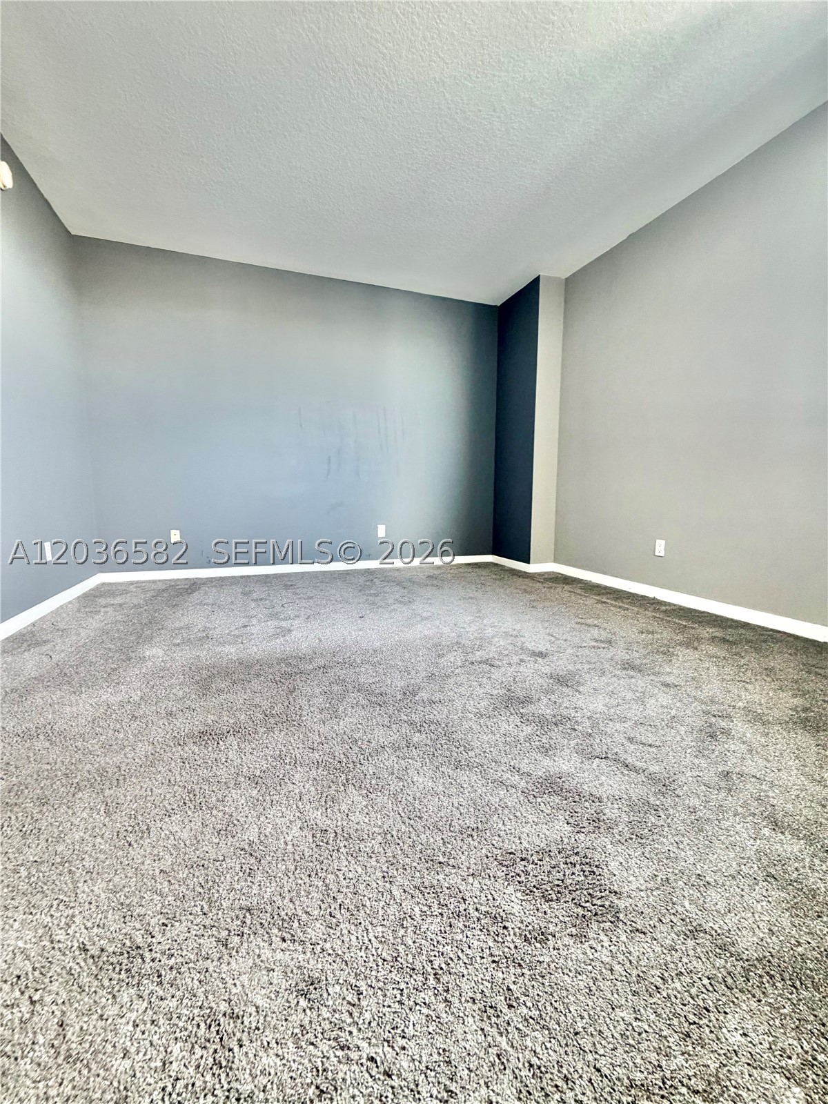 335 BISCAYNE BL #4200, Miami FL 33131