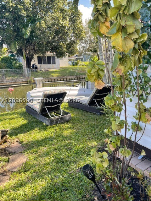 707 SW 3rd Ave, Hallandale Beach FL 33009