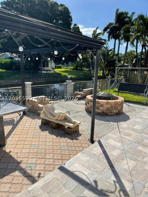 707 SW 3rd Ave, Hallandale Beach FL 33009