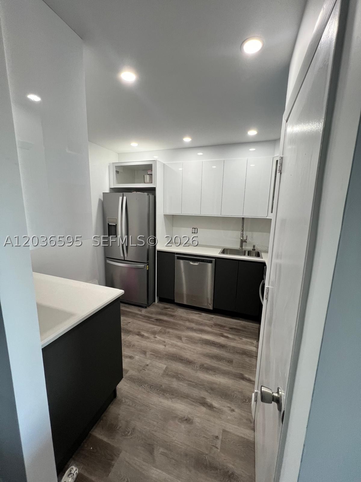4164 INVERRARY DR #1004, Lauderhill FL 33319