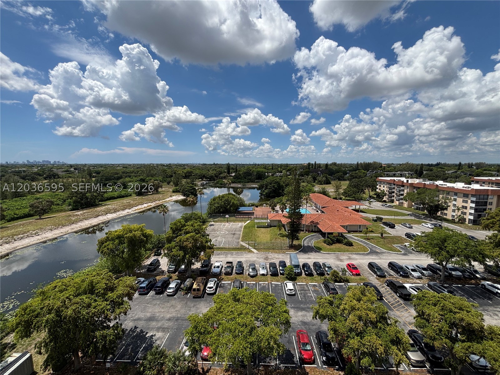 4164 INVERRARY DR #1004, Lauderhill FL 33319