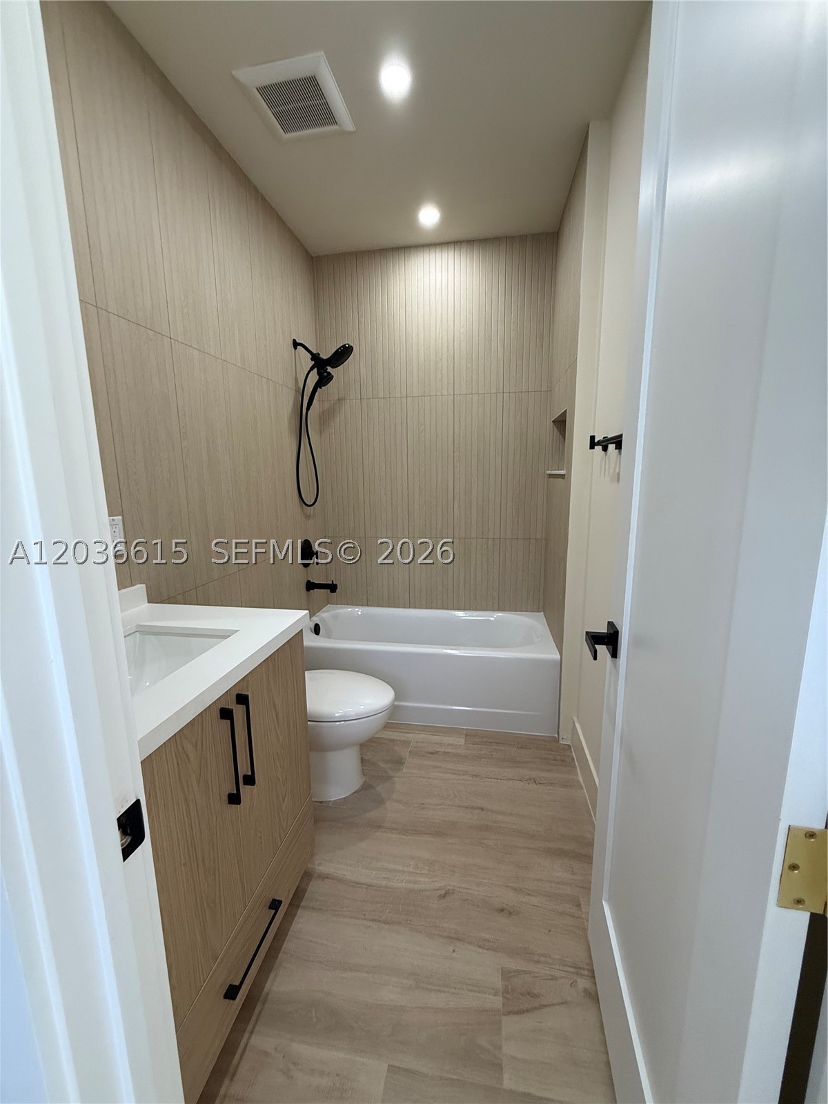 3326 Elizabeth St, Miami FL 33133