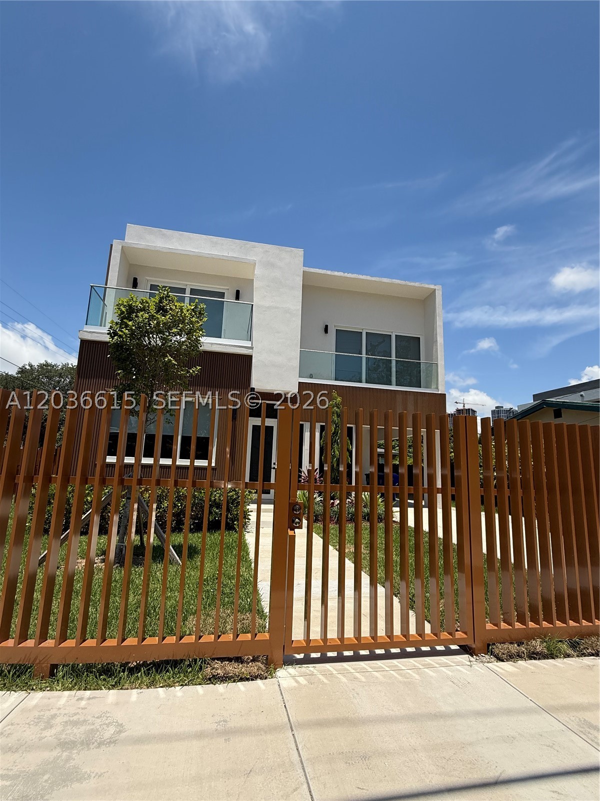 3326 Elizabeth St, Miami FL 33133