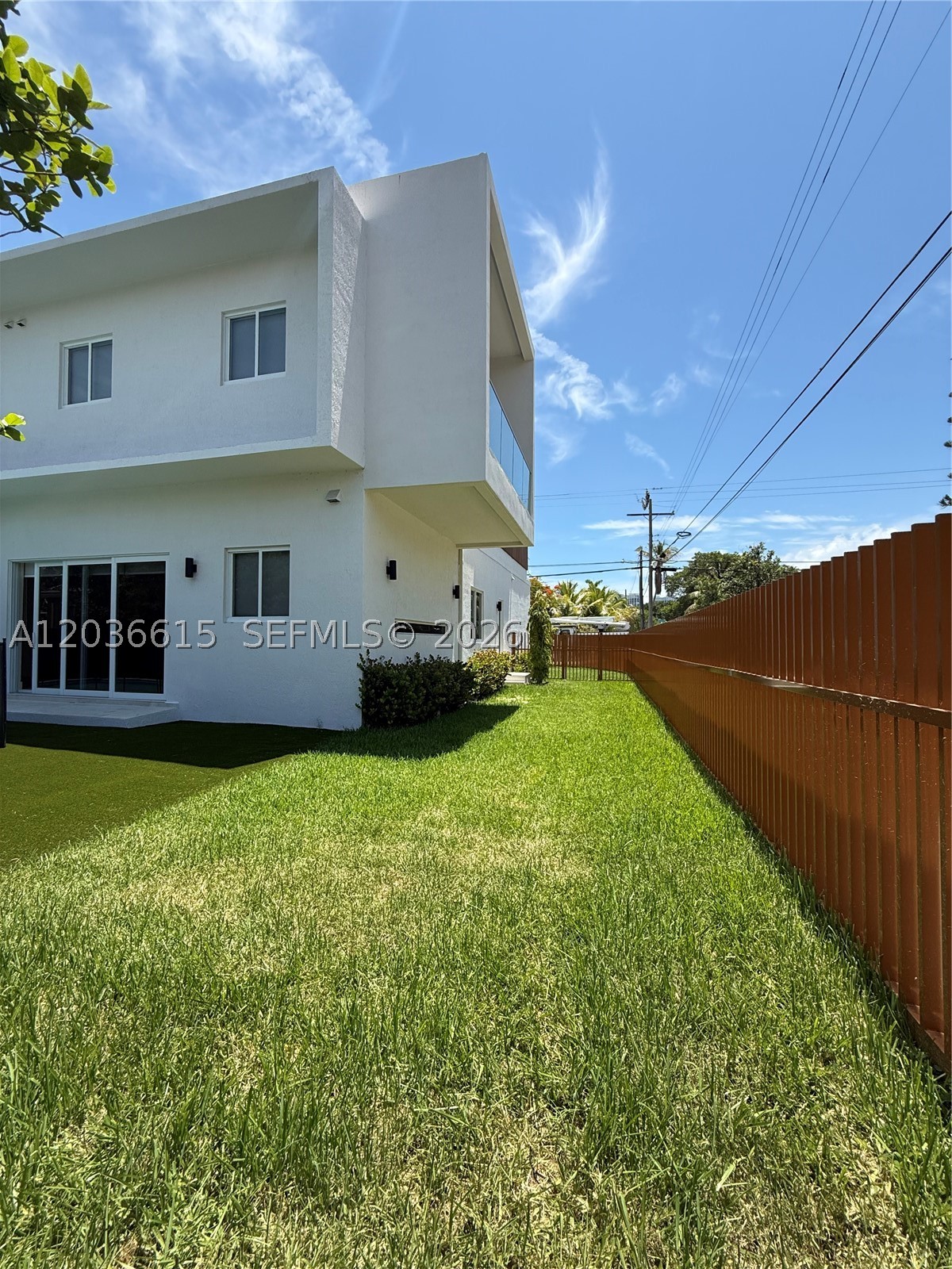 3326 Elizabeth St, Miami FL 33133