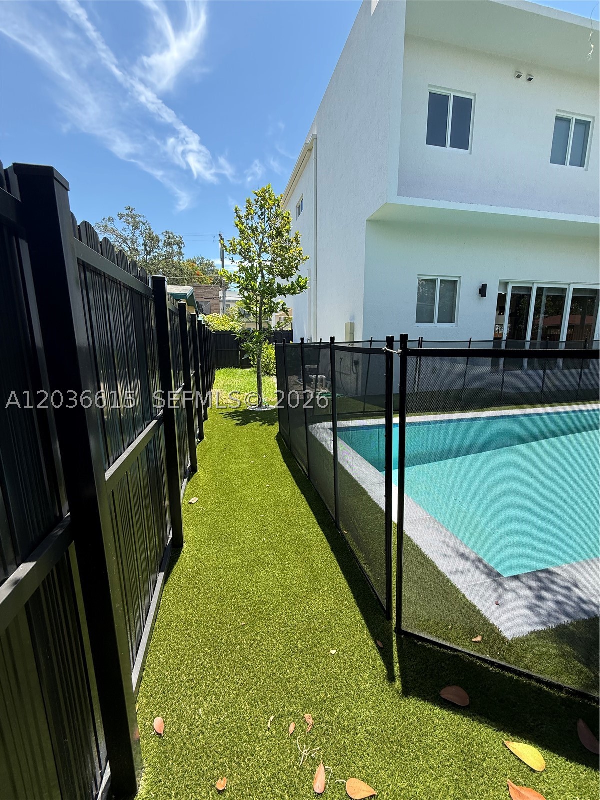 3326 Elizabeth St, Miami FL 33133