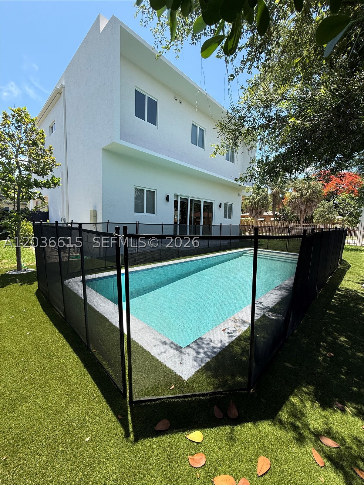 3326 Elizabeth St, Miami FL 33133