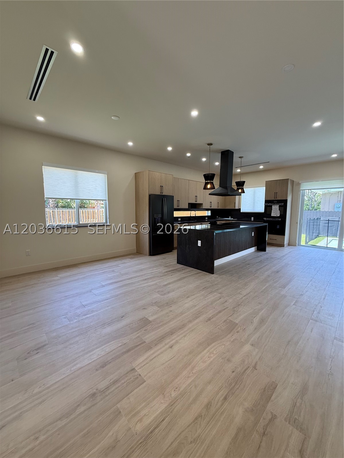 3326 Elizabeth St, Miami FL 33133